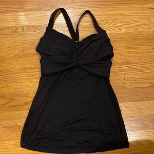 Lululemon wrap it up tank in size 4 - black - EUC
